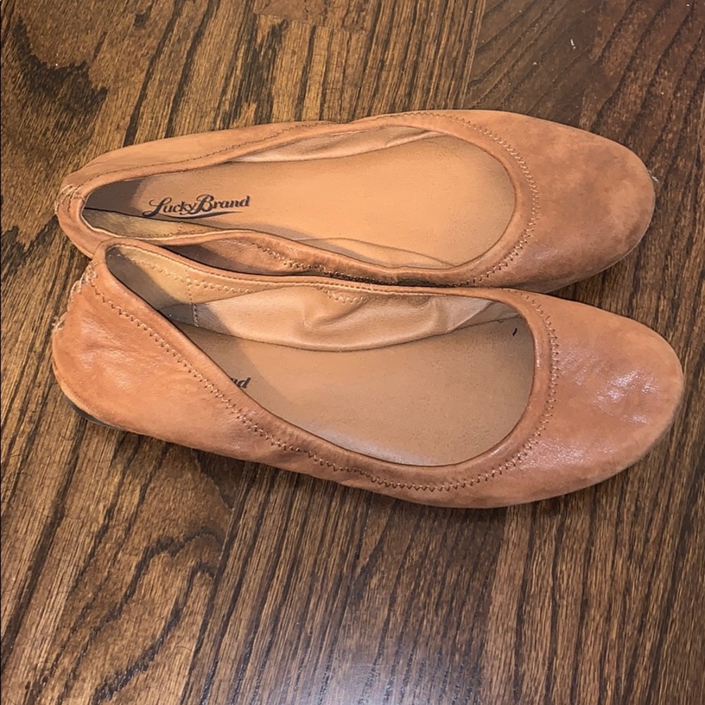 lucky brand tan flats